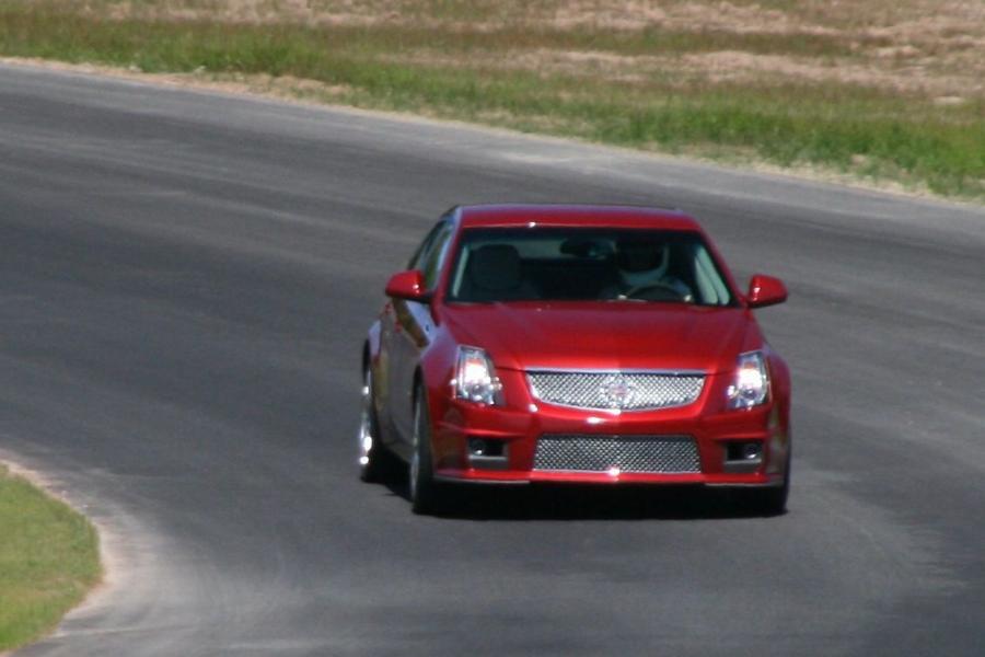  Cadillac CTS-V Coupe 2010 года  (фото 178 из 315)